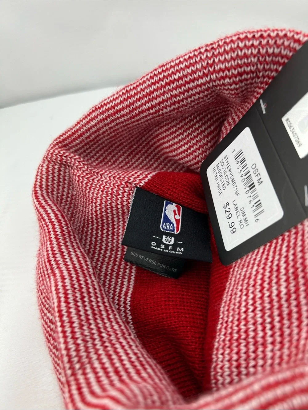 🎁NBA Miami Heat Red, White & Black Pom Beanie